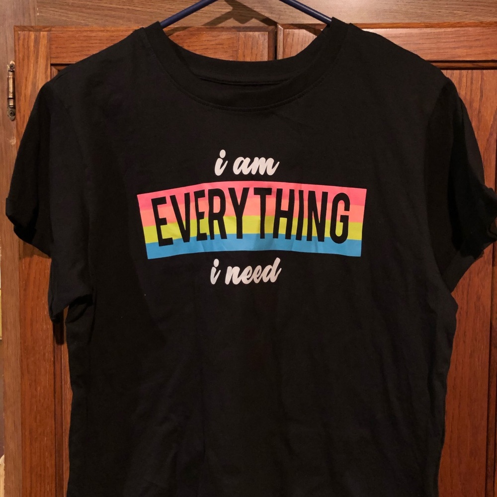 NWT Rainbow 🌈 print tee - Picture 3 of 3